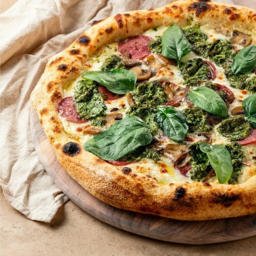 Taste the richness of our Portofino Treasure pizza and relish the fresh flour dough topped with beef salami, mushroom and baby spinach, dressed with creamy sauce and blue cheese.

https://ilforno.me/